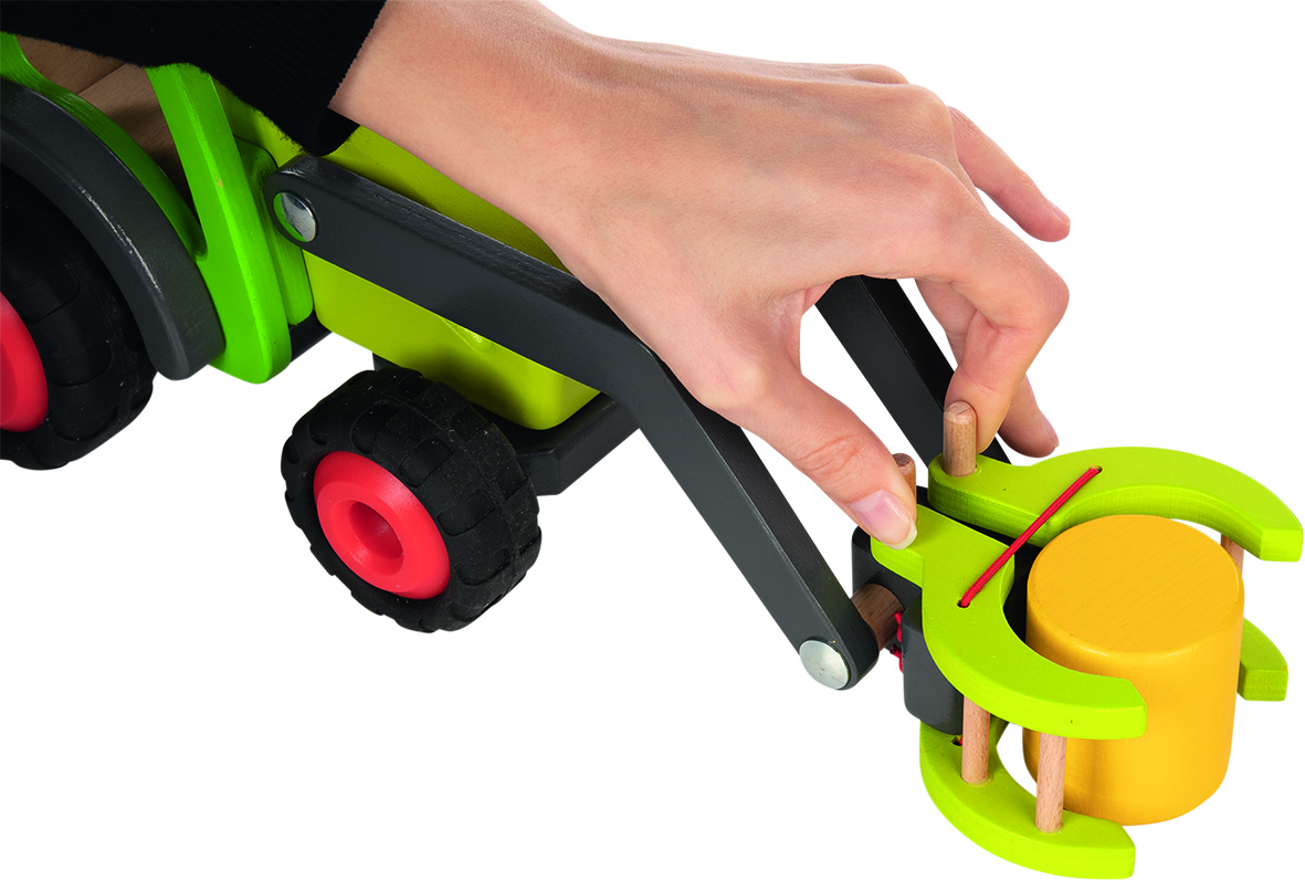 Frontlader mit Heuwagen